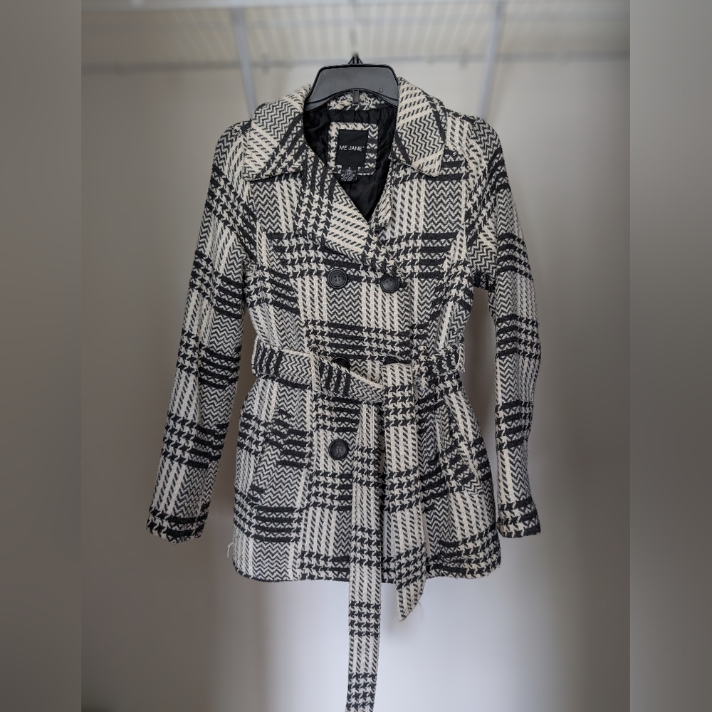 Me Jaine Women's Black and White Plaid Coat